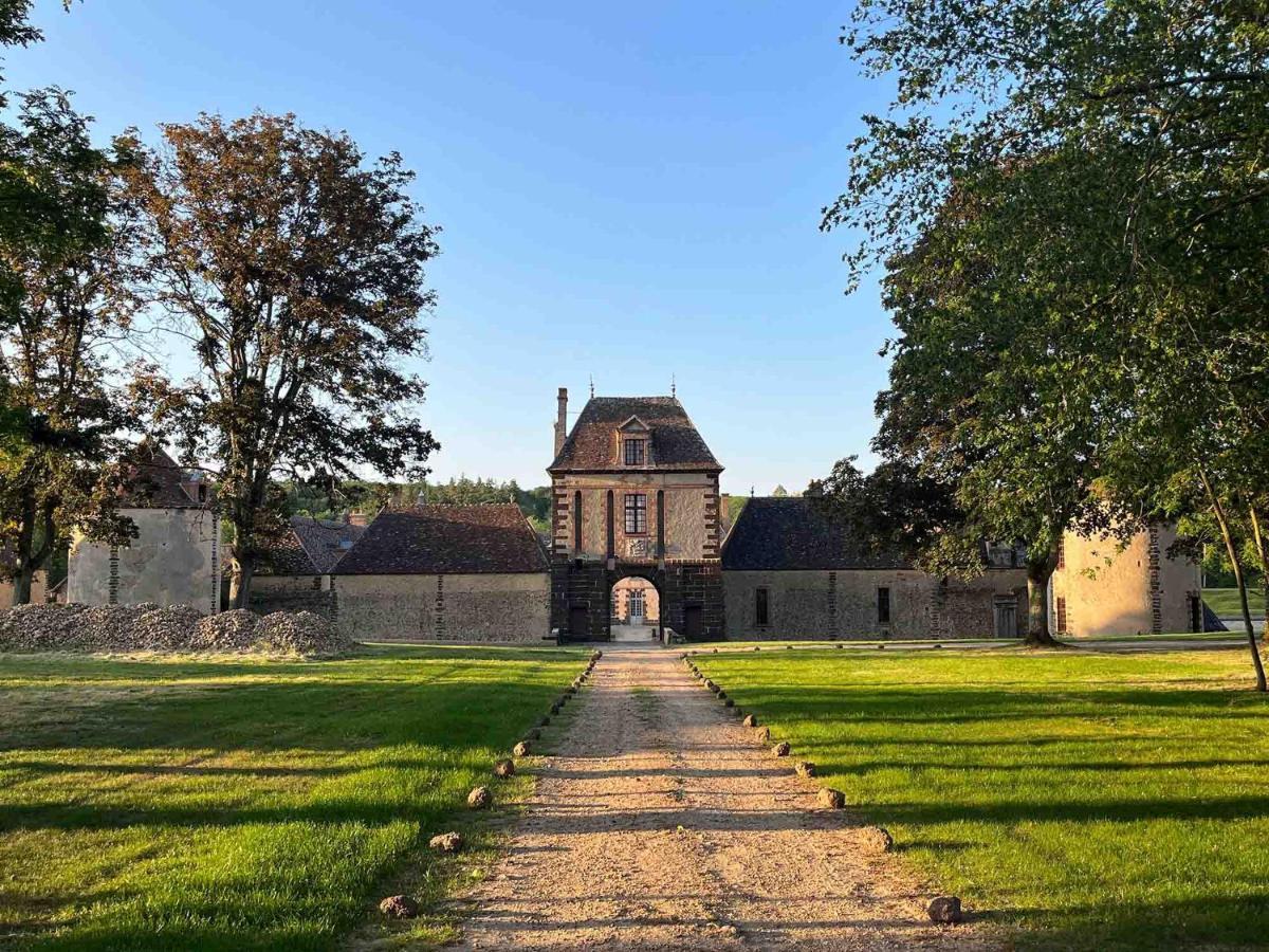 Bed and Breakfast Chateau De La Riviere Pontgouin Exteriér fotografie