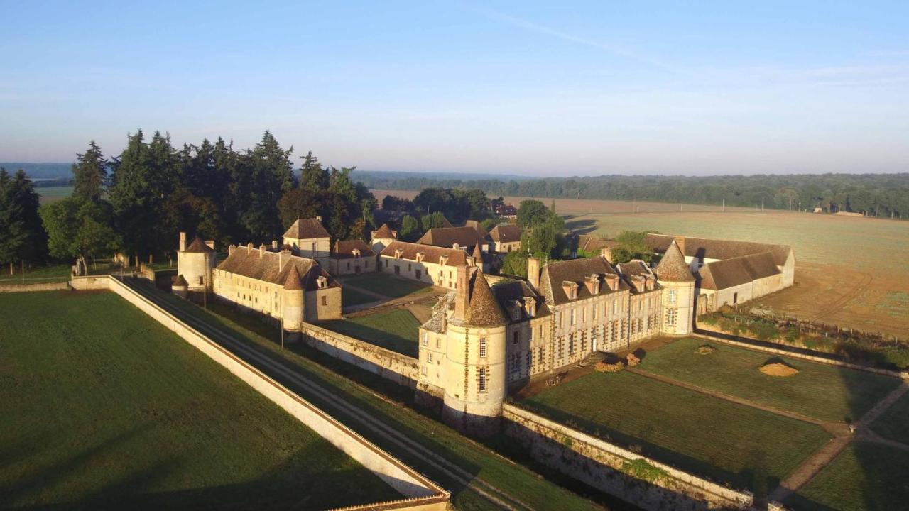 Bed and Breakfast Chateau De La Riviere Pontgouin Exteriér fotografie