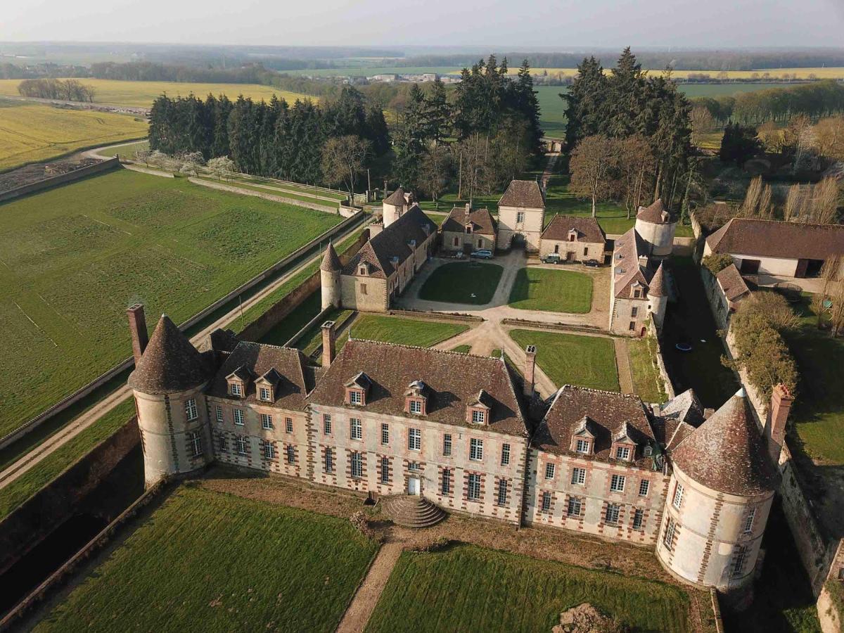 Bed and Breakfast Chateau De La Riviere Pontgouin Exteriér fotografie