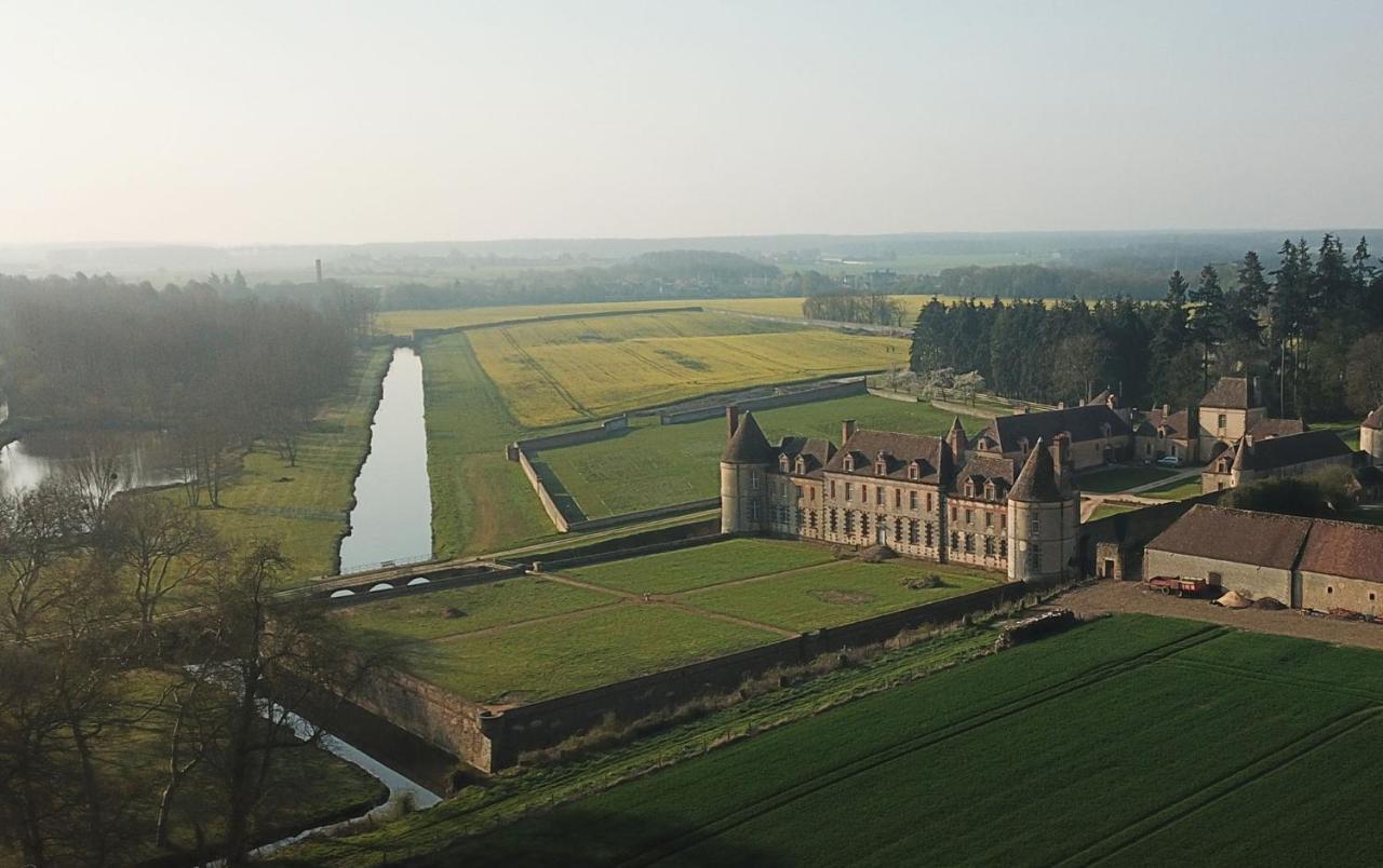 Bed and Breakfast Chateau De La Riviere Pontgouin Exteriér fotografie